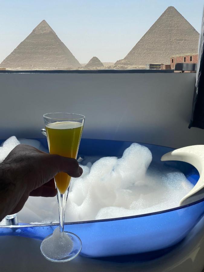 Apartment Jacuzzi Pyramids View Cairo